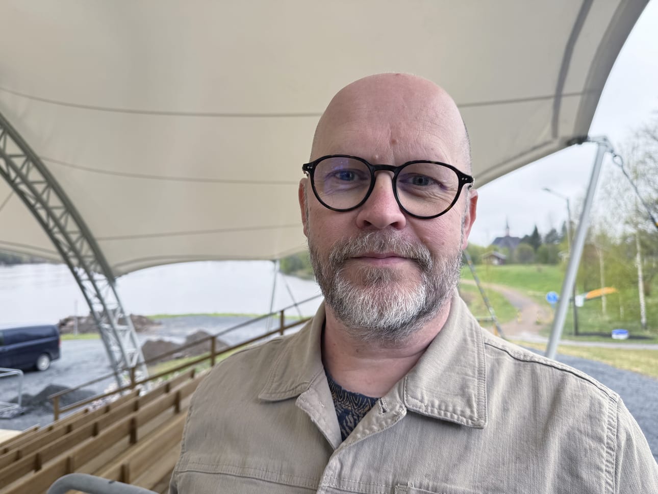 – Täytyy löytää konstit, jolla saadaan syntymään työpaikkoja Oulaisiin, Oulaisten elinvoimapäällikkö Tuomo Vähäsarja priorisoi.