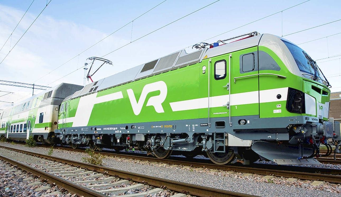 Vectron, Sr3, vetää matkustajajunia, jotka kulkevat Vihannin ja Oulaisten kauttakin.