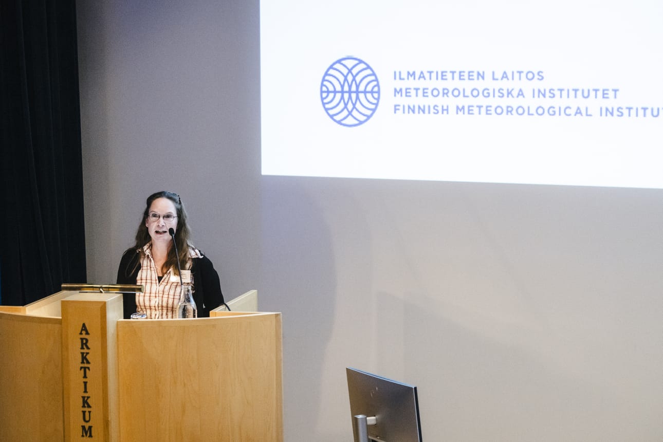 Ilmatieteen laitoksen tutkija Kaisa Lakkalan mukaan ilmastonmuutosta käsittelevissä keskusteluissa kuulee aiempaa vähemmän soraääniä. Lakkala puhui ilmastonmuutoksen vaikutuksista seminaarissa Rovaniemellä.