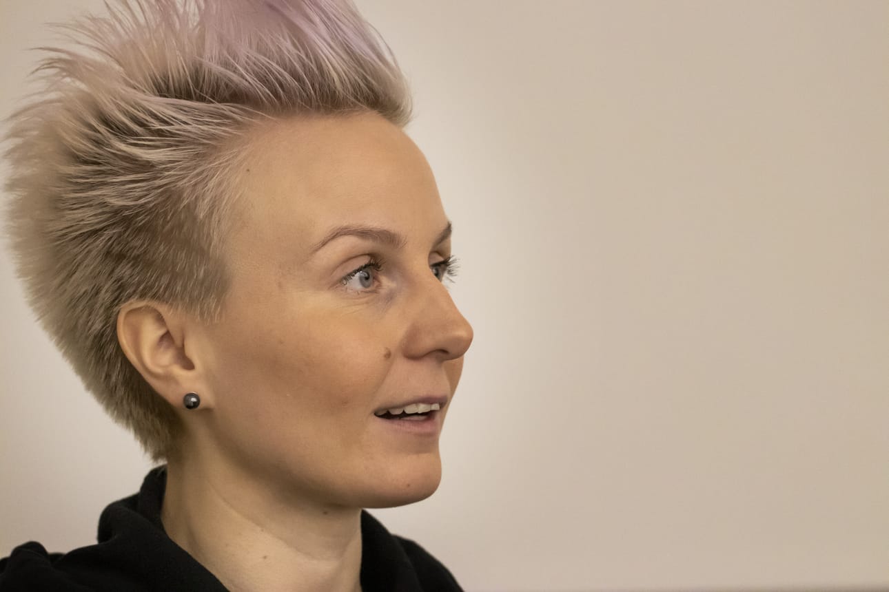 Martta Tervonen kannustaa hakemaan ajoissa apua masennukseen. Hän itse viivytteli, koska häpesi sairauttaan. Nyt hän haluaa puhua masennuksesta, jotta taudin häpeäleima poistuisi.