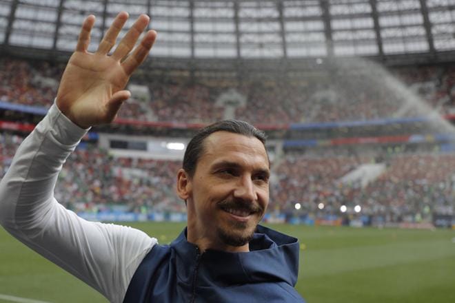 Zlatan Ibrahimovic ei enää pelaa Ruotsin maajoukkueessa, mutta rakastettu hyökkääjä seurasi jalkapallon MM-kisoja Venäjällä katsomossa. KUVA: SERGEI ILNITSKY