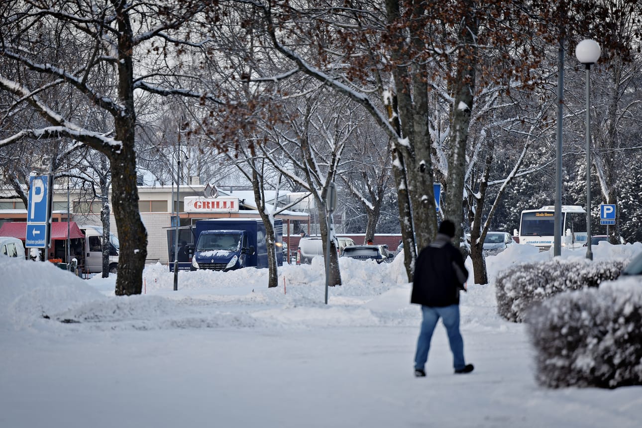Lapuahovin lähellä oleva Lapuan Grilli sulkeutuu perjantain ja lauantain välisenä yönä yhdeltä. Siellä ei ole tehty havaintoja kadonneesta.