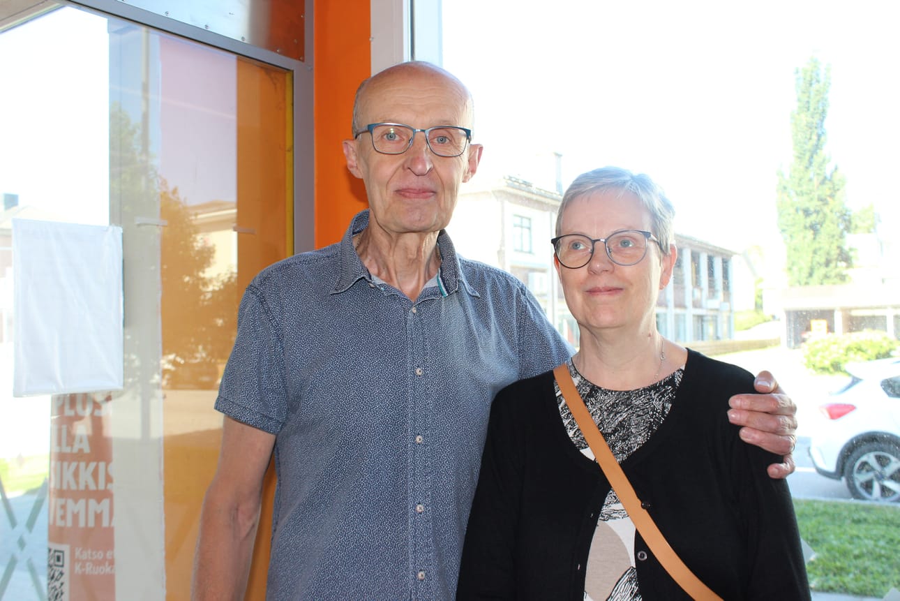Tiukassa asuvien, Arne ja Kirsti Erlandsin lomamatkailu suuntautuu muiden muassa Kirstin synnyinseudulle Ruovedelle.