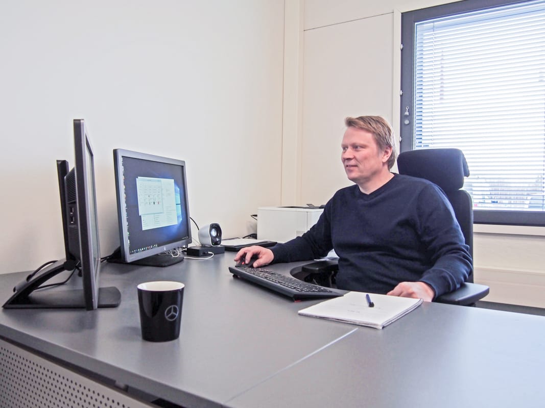 Marko Ahtonen on työskennellyt Vehon huoltopäällikkönä vasta reilun kuukauden, mutta on jo vahvasti sisäistänyt yrityksen arvomaailman. "Meillä asiakas on ykkönen ja hän saa aina nopeasti ja vaivattomasti tarvitsemansa palvelun", Ahtonen toteaa.