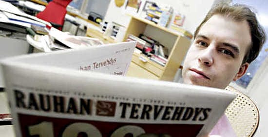 Päätoimittaja Janne Kankaala päätyi toimituksensa kanssa lopettamaan 1. kivi -pakinan.