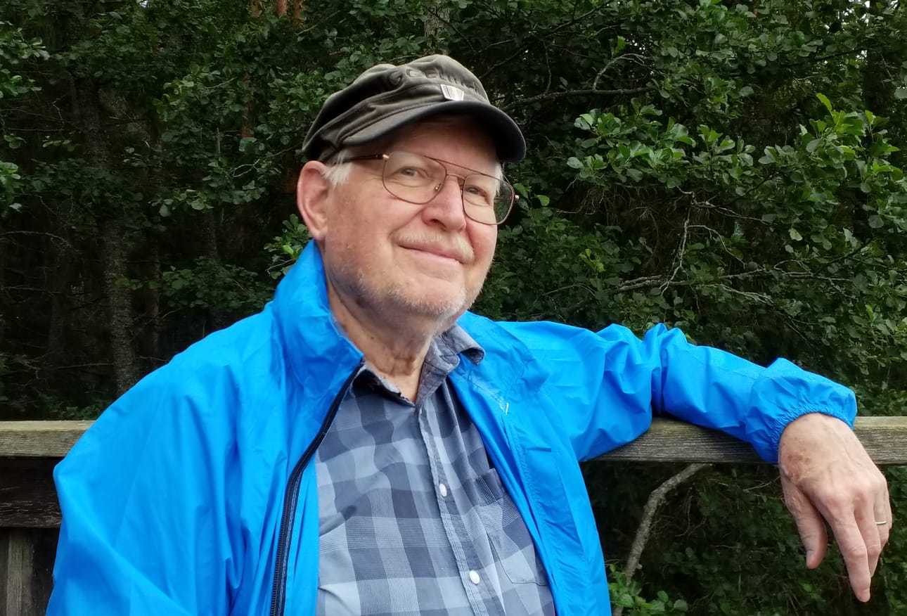 Valtio-opin emeritusprofessori sanoo, että pääministeri Marin on tuonut esille vahvasti suomalaisessa politiikassa olevia jakolinjoja eri sukupolvien välillä. Liberaalimpaa nuorta polvea Marinin juhlinta viehättää, mutta arvokonservatiivisemmalle vanhemmalle ikäpolvelle Marinin bilekohut voivat olla kauhistus.