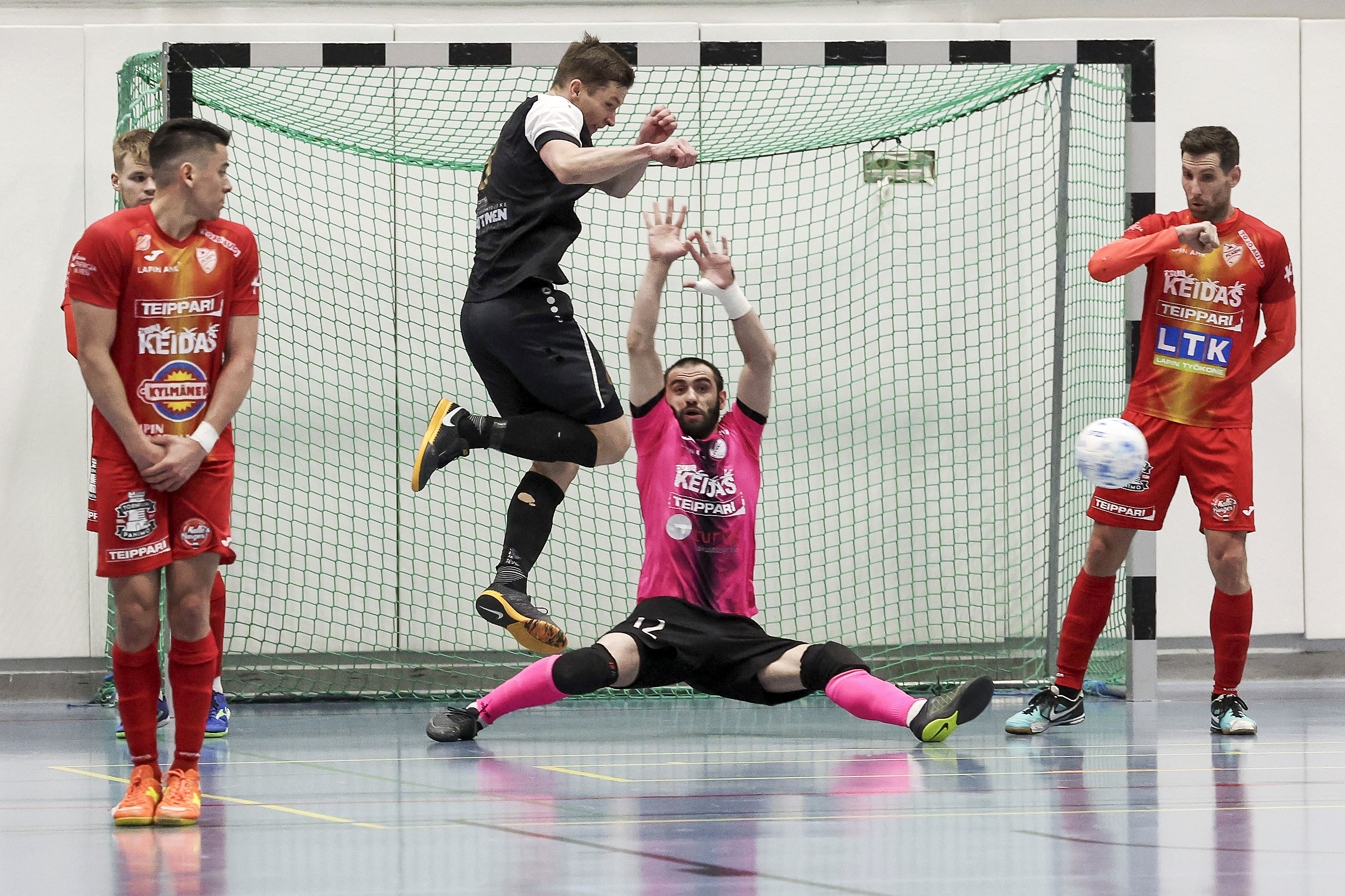 FC Kemi hävisi hallinnasta huolimatta – GFT tasoitti miesten futsal-liigan välieräsarjan