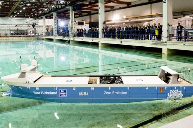 Maailman ensimmäisen miehittämättömän rahtialuksen Yara Birkelandin pienoismallin testaukset on jo aloitettu Norjassa. KUVA: Yara