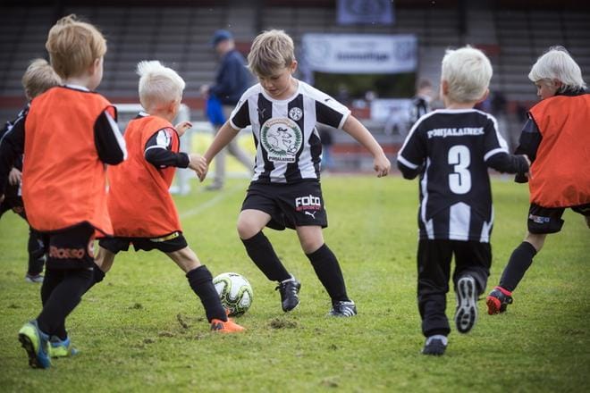 Junnuliiga aikoo palata ensi kesäksi Elisa stadionille parempien olosuhteiden vuoksi. KUVA: JARNO PELLINEN
