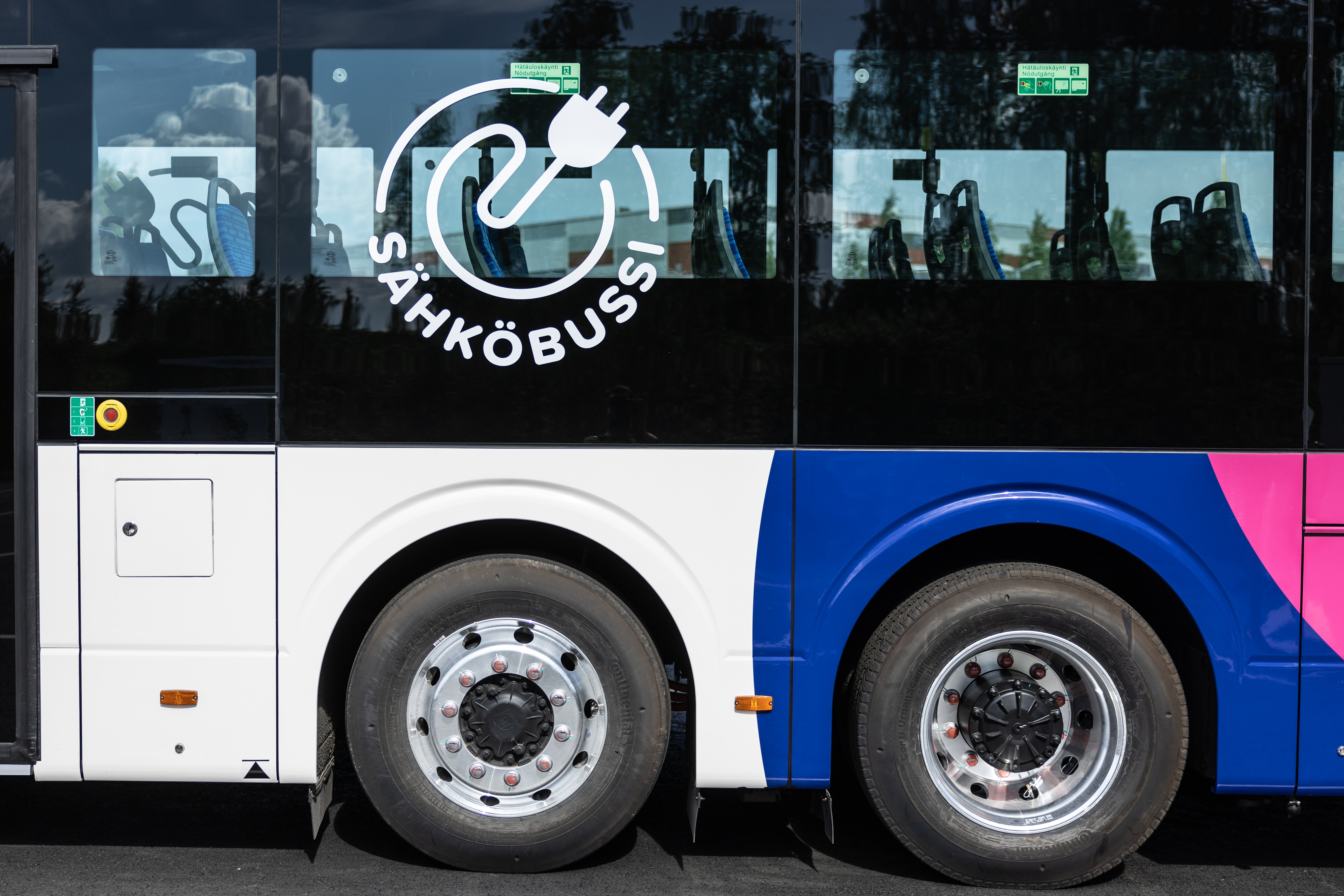 Oulun linjoja ajaa enää yksi paikallinen bussiyhtiö – Oubusin liiketoimintajohtaja kertoo, miksi ala keskittyy nyt isoille