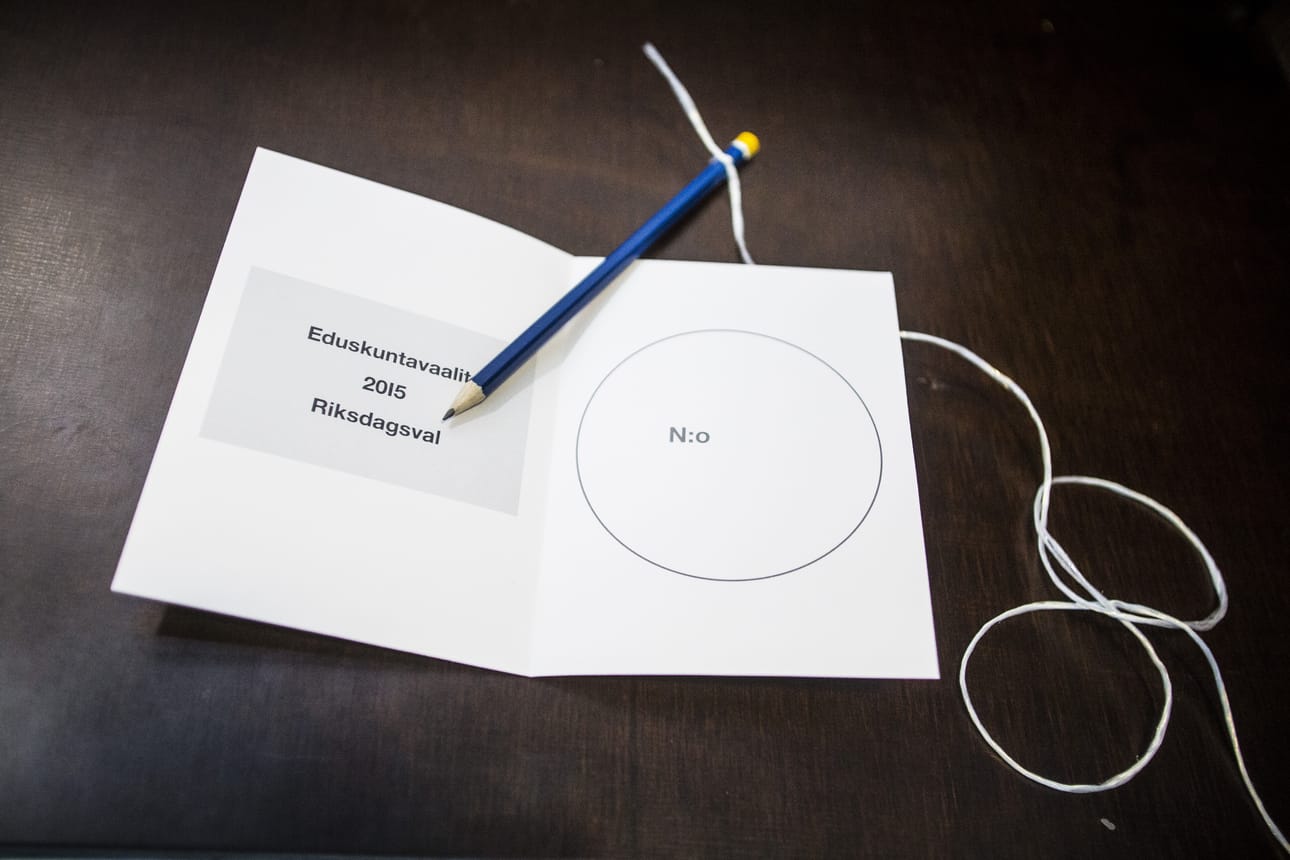 Valtiollisten vaalien järjestäminen maksaa yhteiskunnalle 16 miljoonaa euroa. Kaupunkien ja kuntien vastuulla on järjestää sellaiset äänestyspaikat, joihin on helppo mennä. Kaupungit saavat korvauksen vaalien järjestelyistä aiheutuneista kustannuksista.