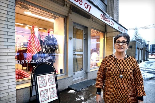 Maikku Lahdensuon yrittäjäntaival Marimekko-kauppiaana päättyy tammikuussa, jolloin hän jää eläkkeelle. Elissen tiloissa jatkaa Marimekko. KUVA: JOUKO HÄNNINEN