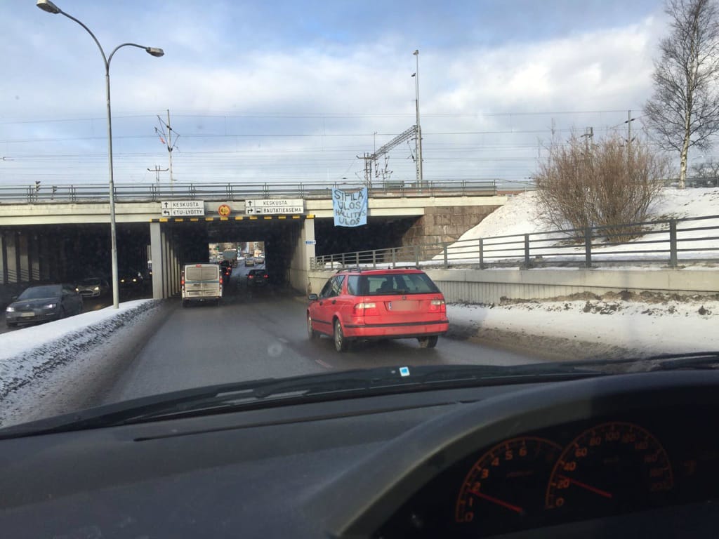 Banderolli eteläisen alikulun kohdalla.