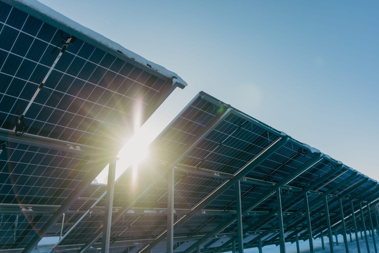 Ähtäri haluaa olla edistämässä kestävän kehityksen mukaista energiatuotantoa, kuten aurinkovoimaa, kertoo Ähtärin kaupunginjohtaja Jarmo Pienimäki.
