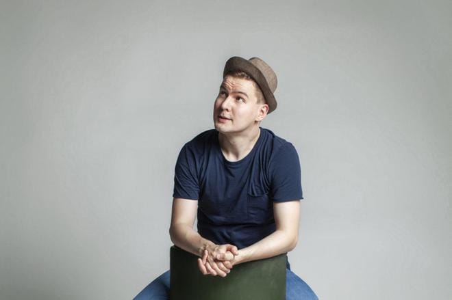 Ähtäristä kotoisin oleva muusikko Marko Hokkanen esittää Kylätien tuotannon lisäksi myös omaa soolotuotantoaan. KUVAT: SOFIE JOKINEN