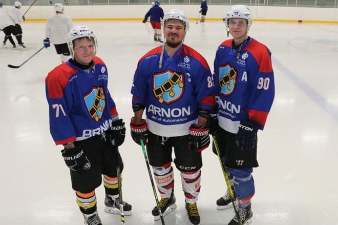 Rami Tyyvi, Jani Halmesmäki, Olli Perttu ja kuvasta puuttuva Roope Hautamäki muodostivat kapteeniston vuosi sitten ja jatkavat vastuurooleissa myös tällä kaudella. KUVA: ANU NAHKALA