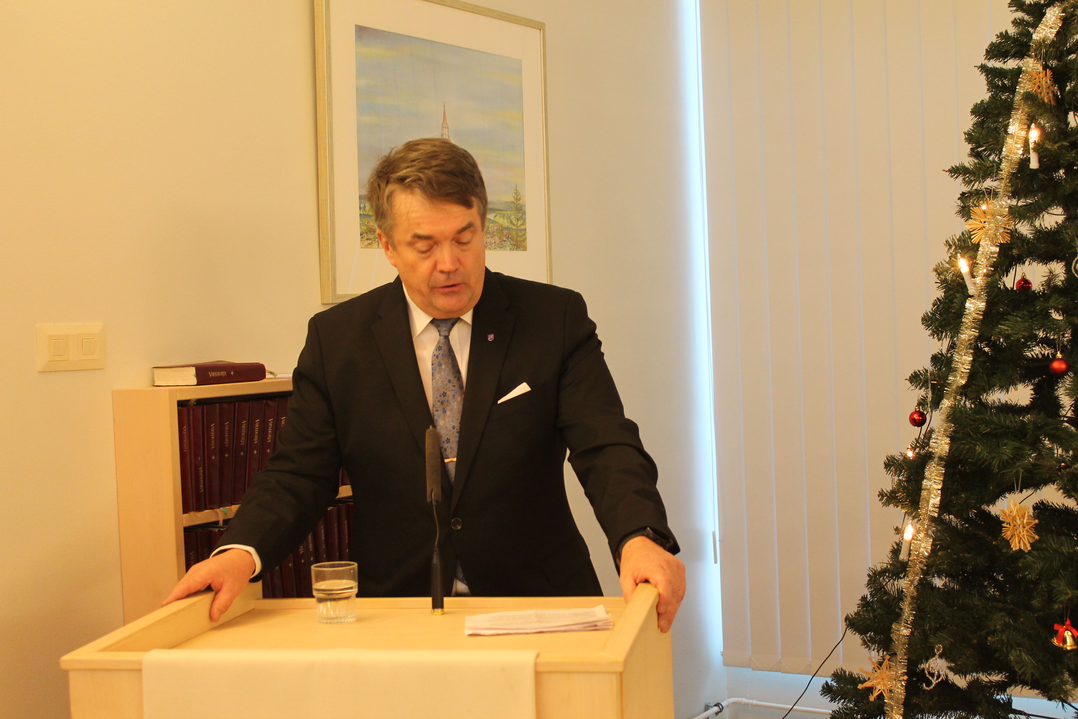 Taivalkosken juhlassa puhunut maakuntajohtaja Pauli Harju käsitteli puheessaan Suomen kehitystä 102-vuotisen itsenäisyyden aikana. 