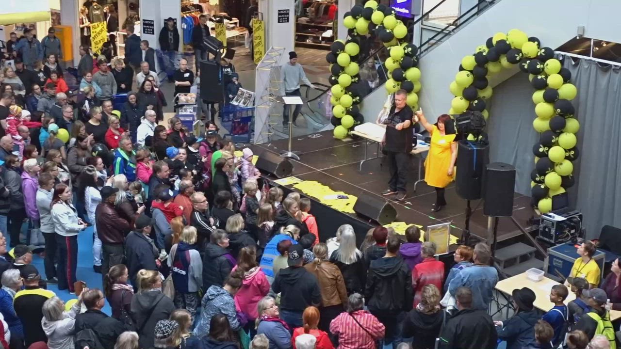 Huutokauppakeisari Zeppeliinissä