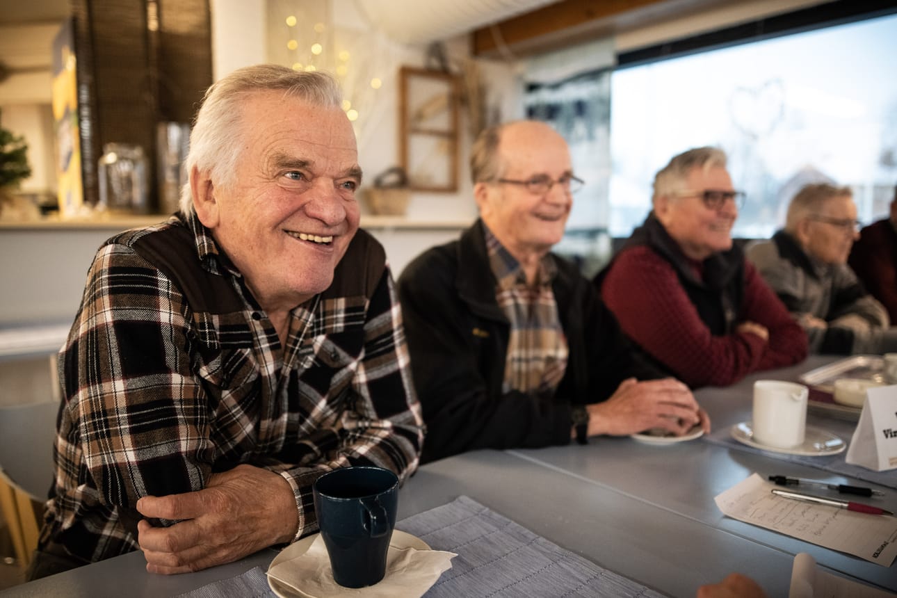 Aimo Niikkonen on Vintin kerhon uusin jäsen. Tärkeintä keskustelussa on Niikkosen mukaan toisten mielipiteiden kunnioittaminen.