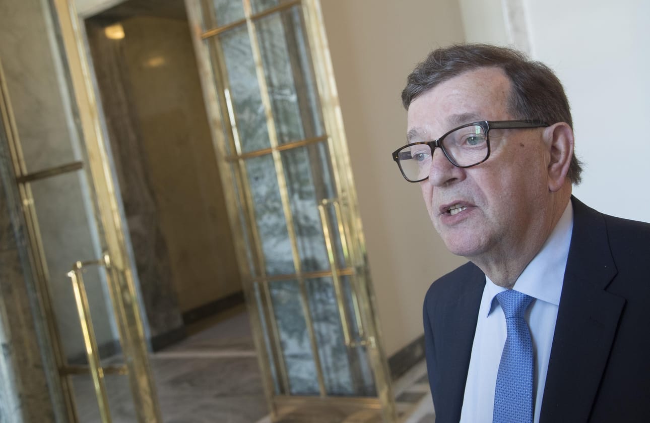 Paavo Väyrynen keskustan entinen kansanedustaja ja ministeri, moninkertainen presidenttiehdokas sekä entinen puheenjohtaja.