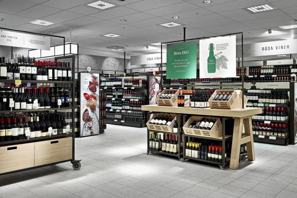 Systembolagetilla on Ruotsissa lakisääteinen monopoli yli 3,5-prosenttisten alkoholijuomien myyntiin. KUVA: SYSTEMBOLAGET