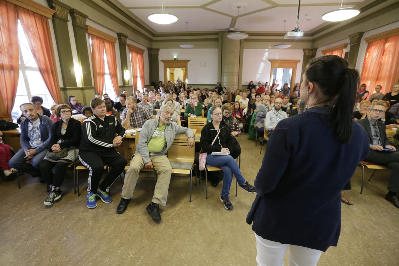 Paikalla oli arvioita toistasataa ihmistä, jotka ovat kiinnostuneet yhdistyksen toiminnaista.