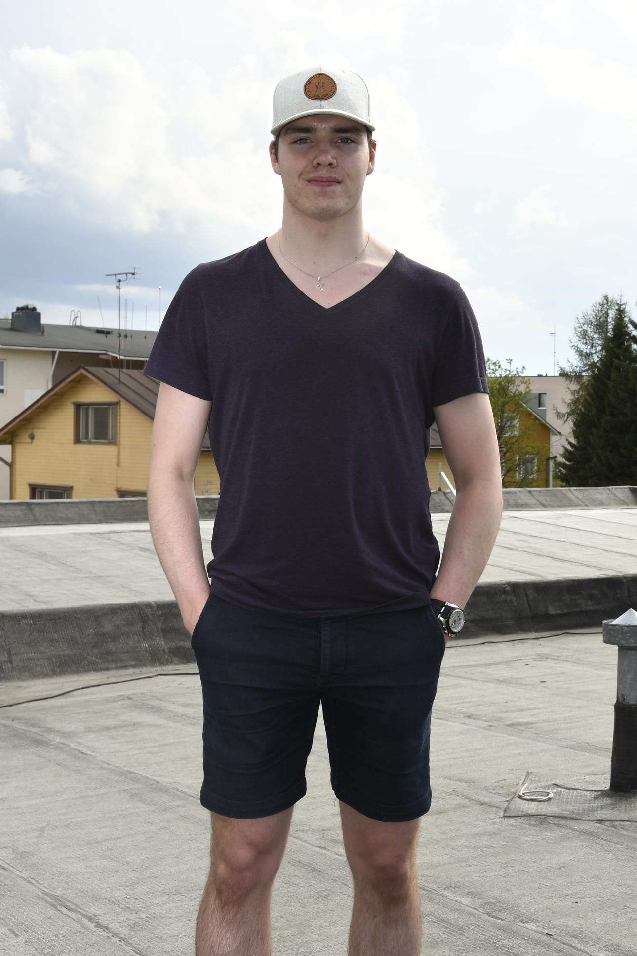 Jääkiekon Suomen mestari Taneli Ronkainen tulee ensi viikolla Kuusamoon mukanaan SM-liigan kiertopalkinto, Kanada-malja