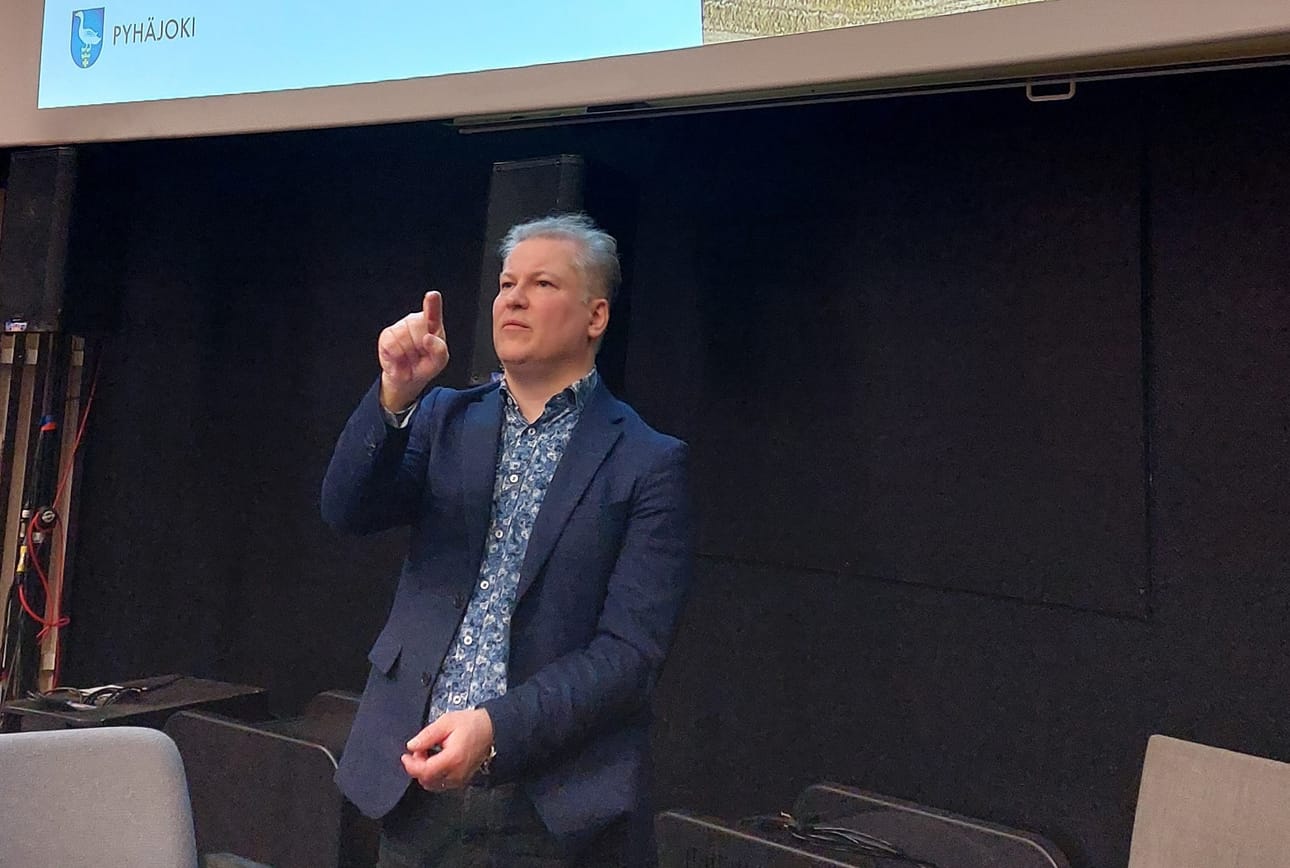 Matti Sorosta (kesk.) esitetään Pohjois-Pohjanmaan hyvinvointialueen puheenjohtajaksi.