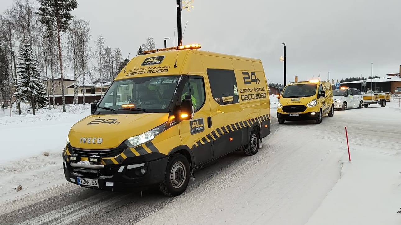 Operaatio Lumihiutale aloitettiin lauantaina Pudasjärvellä.