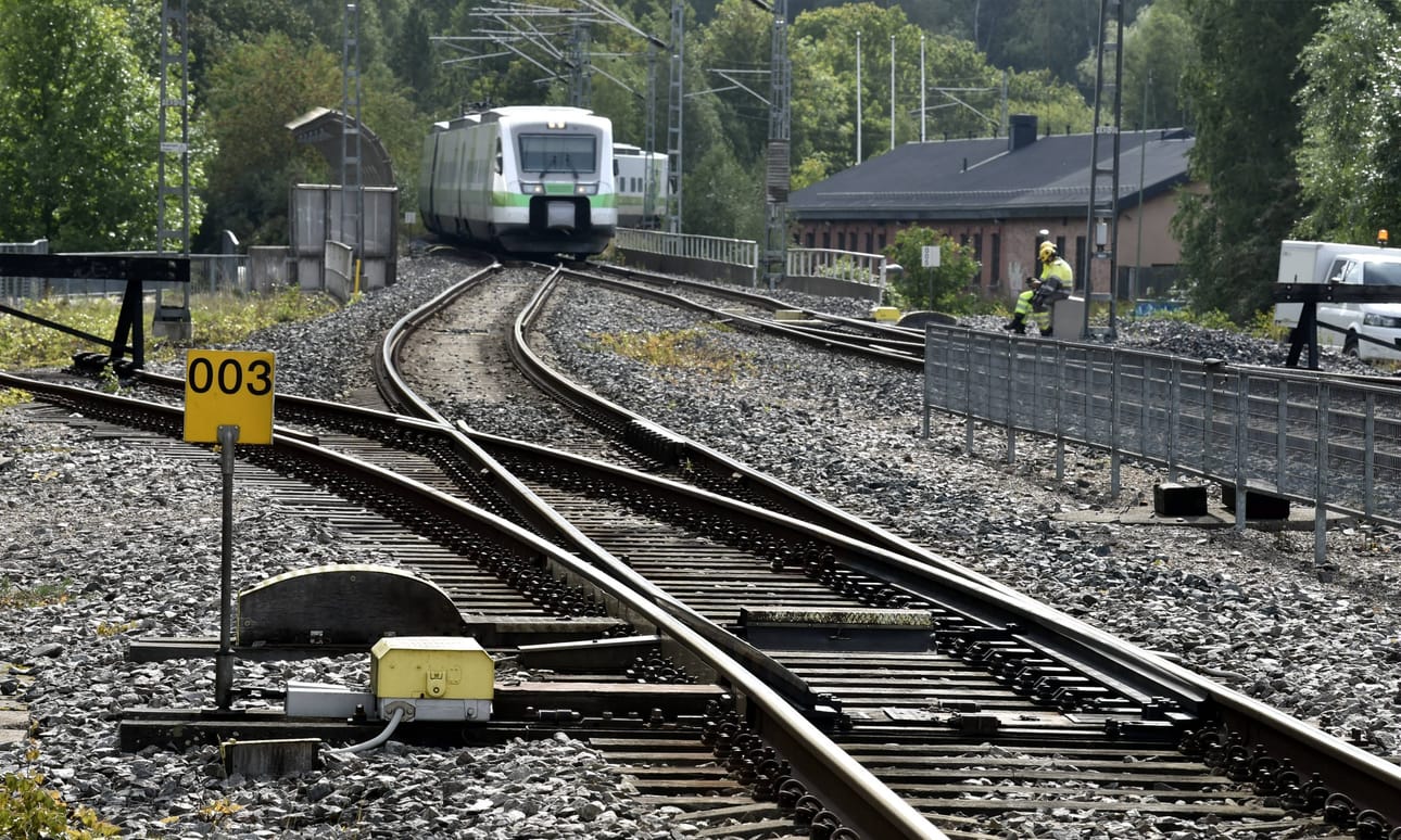 Henkilöjunat Turun ja Tampereen välillä korvataan toistaiseksi linja-autoilla. LEHTIKUVA / Jussi Nukari