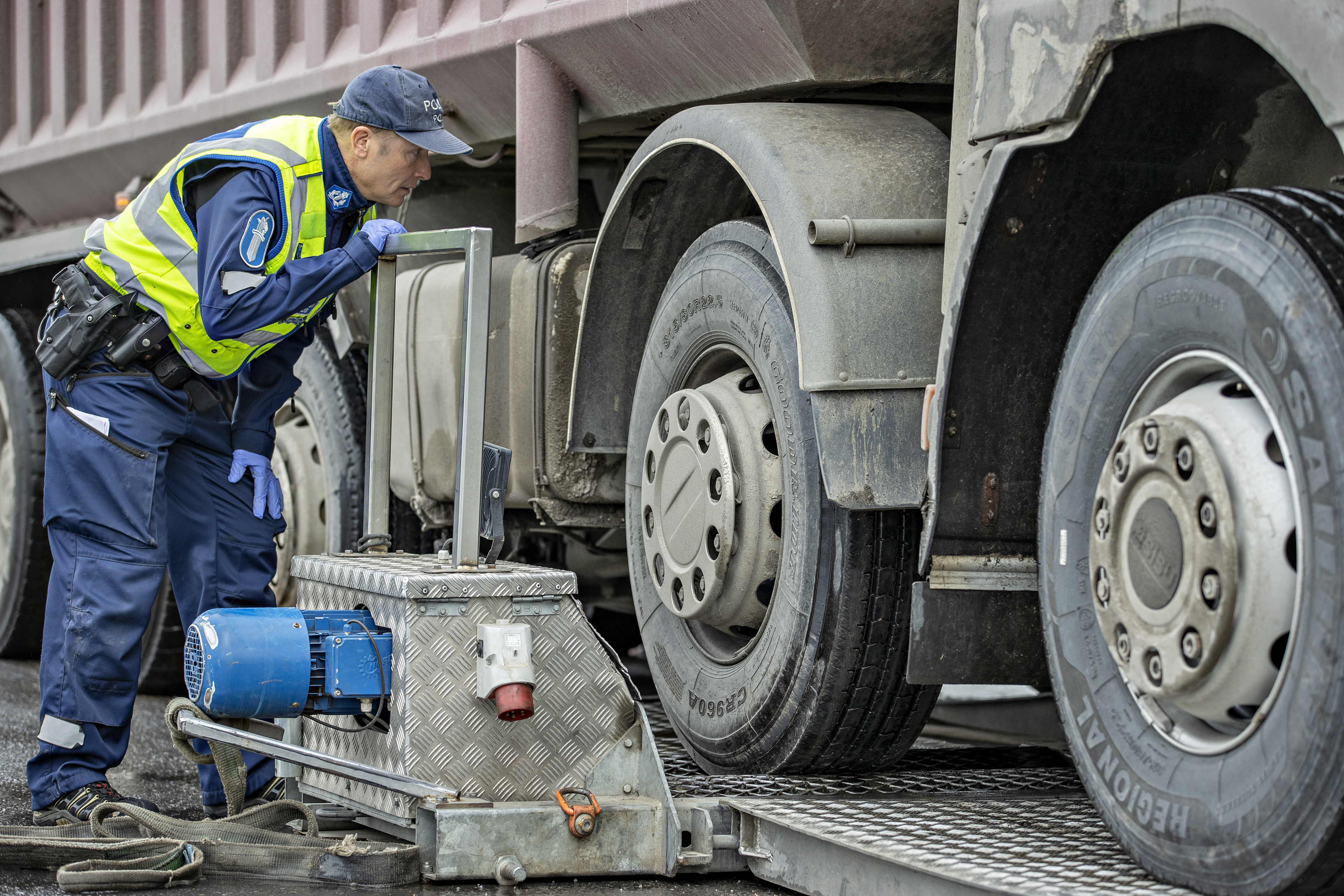 Tuore väitös: Poliisiuudistus heikensi rikostutkinnan tasoa ja turvallisuutta – poliisiammattikorkeakoulun rehtori ei pidä väitteitä paikkansapitävinä