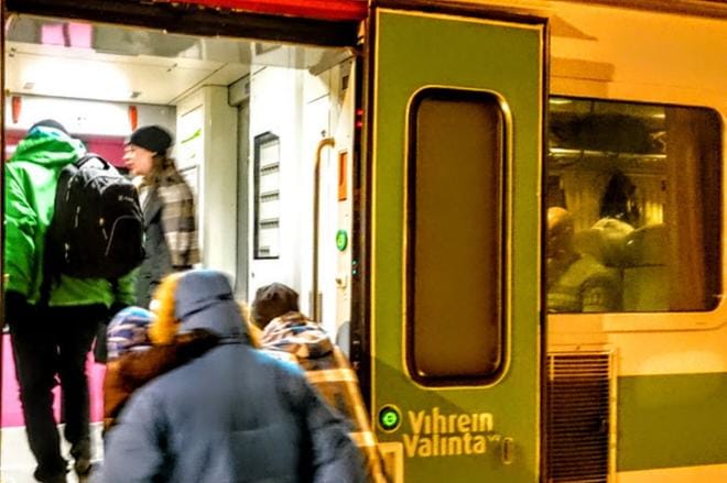 Kiskobussi Ähtärin asemalla. Kuva: Pekka Periviita/arkisto