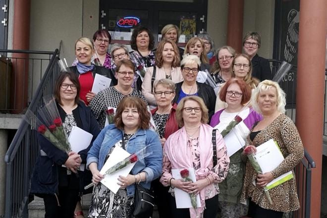 Tutkinnon suorittaneet: Satu Aho, Arja Hautala, Stina Hiekka, Marjo Hetekorpi, Teija Joensuu, Marita Kallio, Eija Kyrönlahti, Riikka Laakso, Outi Luoto, Katja Ojajärvi, Minna Panula, Kaija Peltoniemi, Susanna Perälä, Virpi Pohjonen, Minna Seppä, Jaana Siirilä, Riina Taini, Maritta Toppinen, Päivi Åttman