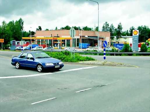 Paras paikka. Haapaveden ABC-liikennemyymälä avataan lokakuussa. Kiinteistö nousee keskeiselle paikalle neljän tien risteyksen tuntumaan - siihen, jossa oli ennen Shell-huoltamo.