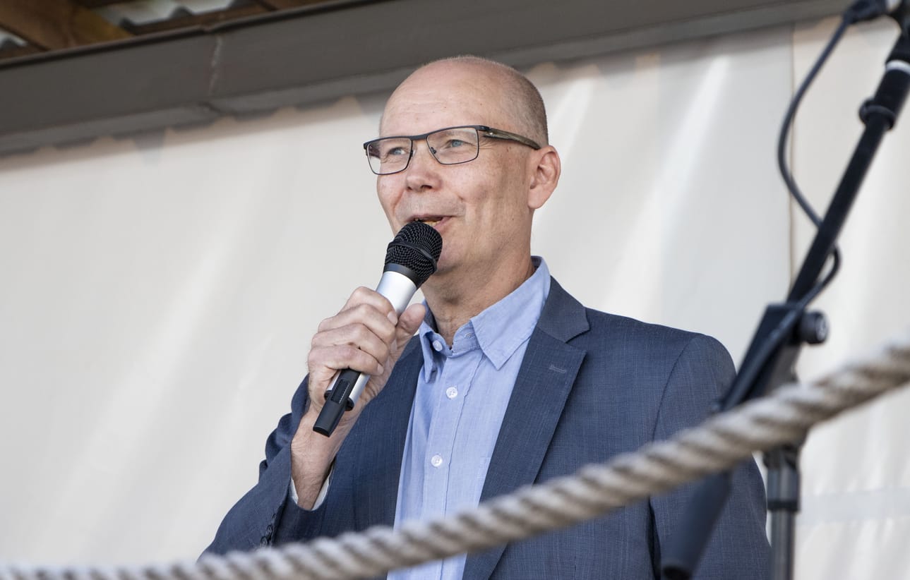 Kunnanjohtaja Pauli Piilma avasi Rantsila-päivät.