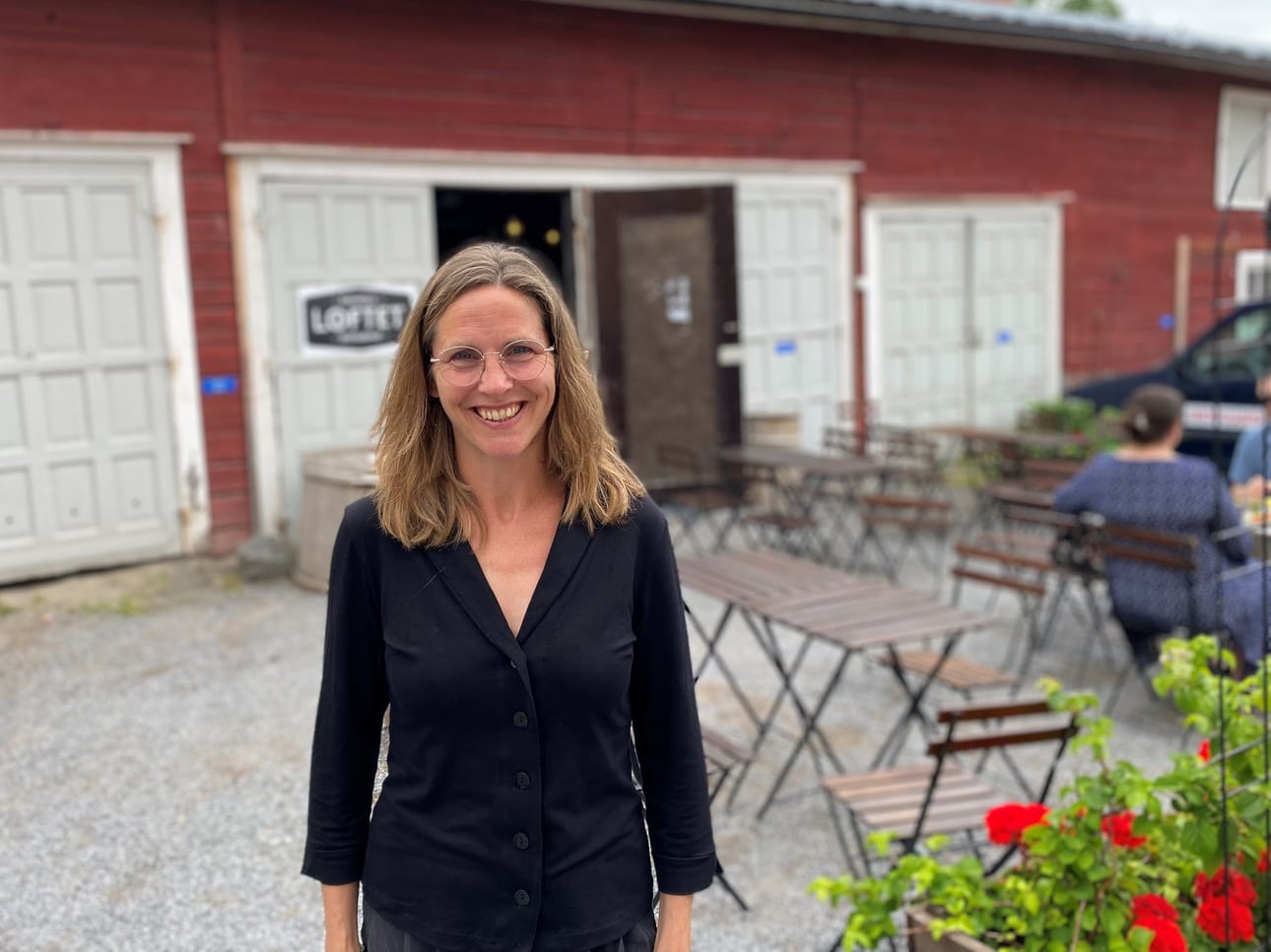 Taiteellinen johtaja, ruotsalainen Cecilia Zilliacus on seurannut festivaalia sen perustamisesta lähtien. Perheellä on mökki Oravaisissa. – Olin 10-vuotias, kun festivaali alkoi. Muusikko-äitini ja koko suvun mielestä se oli aivan mahtava idea ja tulimme aina konsertteihin.