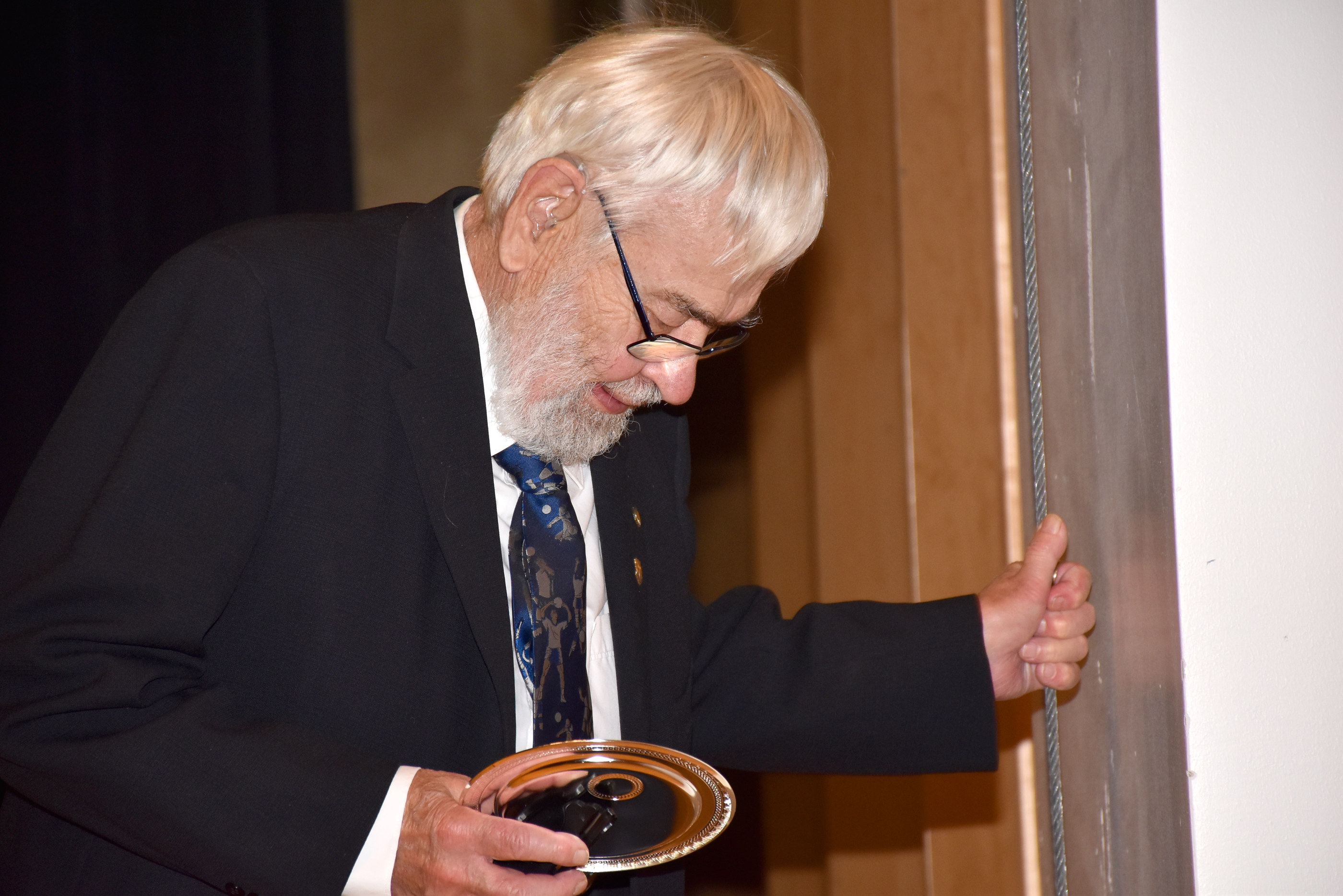 Siuko-Jussi. Juha Siukonen on Pallo-Karhujen kunniajäsen numero 1. Siukonen toimi sihteerinä Pallo-Karhujen perustamiskokouksessa 20. syyskuuta 1966. Vuosikymmenten saatossa Siukonen on vaikuttanut monin tavoin kuusamolaiseen liikunta- ja urheiluelämään.
