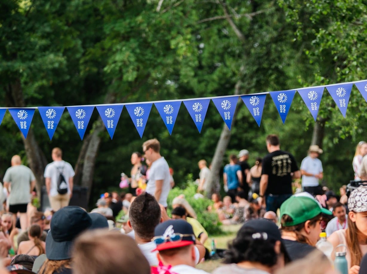 Oulu on Euroopan kulttuuripääkaupunki vuonna 2026. Kulttuuri, taide ja monipuoliset tapahtumat sekä maailmanluokan elämykset läheltä ja kaukaa valloittavat pohjoisen alueen.