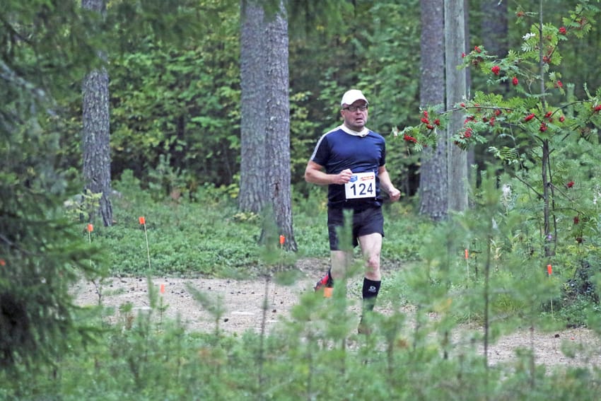 Tyrnäväläinen Jyrki Tolonen radalla.