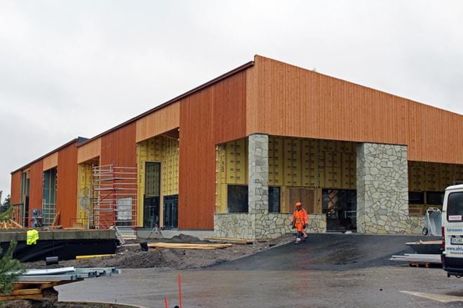 Ähtärin eläinpuistoon rakennettava Pandatalo on pian jo harjakorkeudessa. KUVA: TARJA RIIHIMÄKI