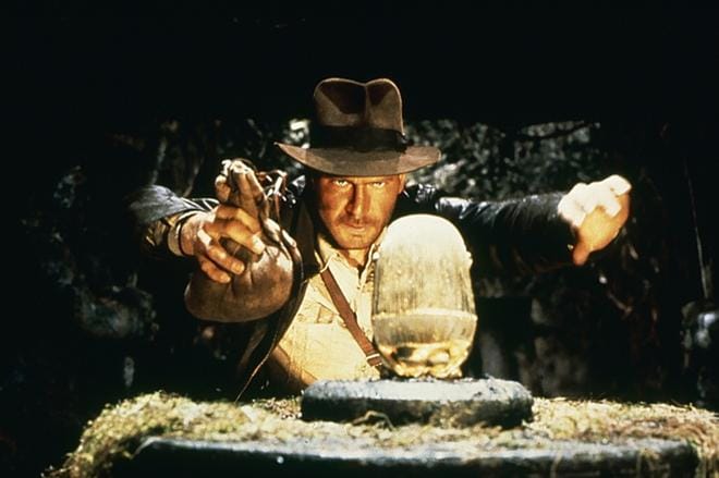Legendaarinen argeologi Indiana Jones (Harrison Ford) aloittaa seikkailunsa etsimällä myyttistä liitonarkkia. KUVA:
