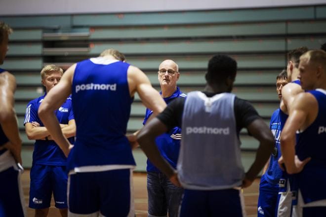 Henrik Dettmann on ollut koripallomaajoukkueen päävalmentaja yhtäjaksoisesti vuodesta 2004 lähtien.