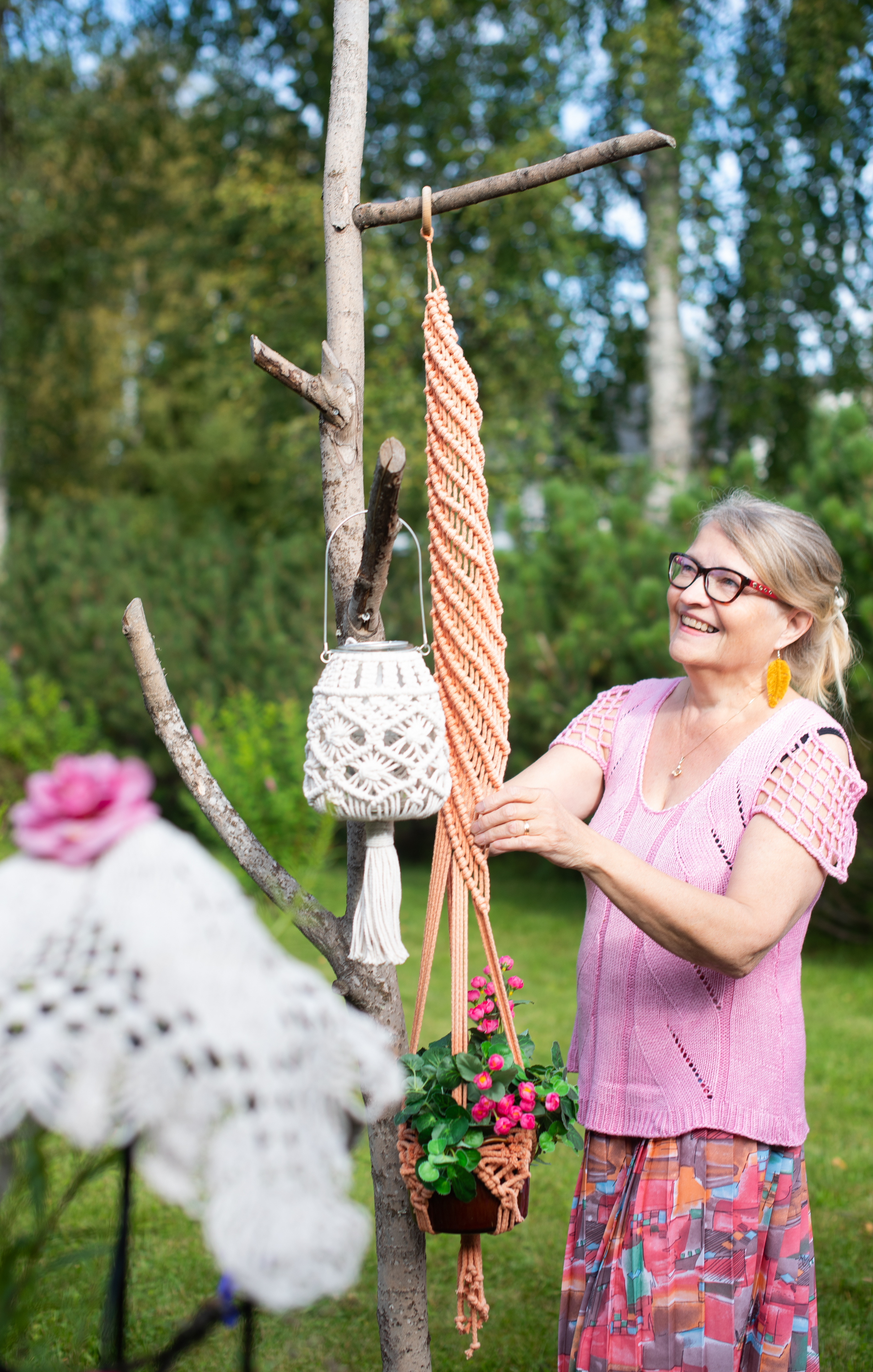 Itselle kaunista, sisustukseen piristystä - makramen suosio hypähti koronan myötä