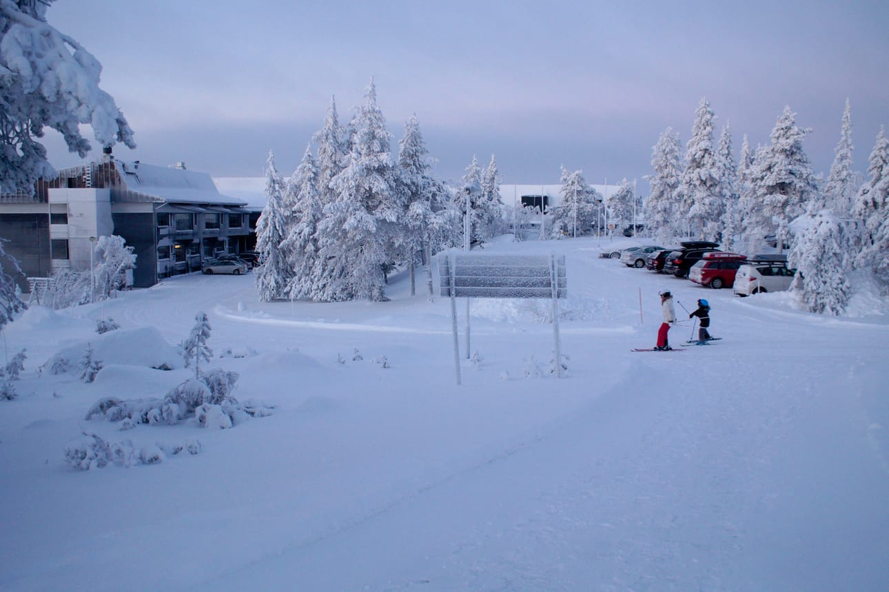 Hotelli Pikku-Syöte toimii tällä hetkellä evakuointitilana tulipalon runteleman Iso-Syötteen asiakkaille.