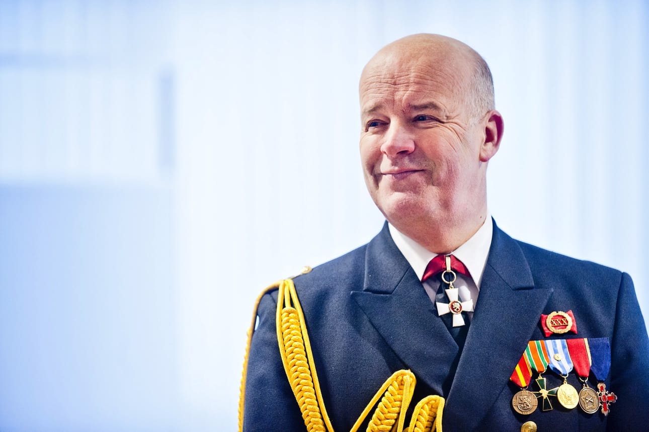 Merivoimien komentaja, vara-amiraali Veijo Taipalus ilmoitti uusien alusten luokkanimen. Arkistokuva.