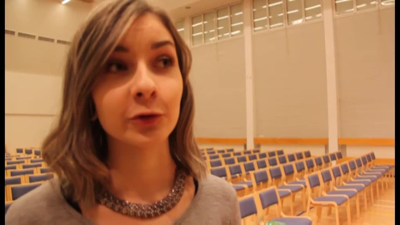 Kolmen kuoron levyllä soivat hartaat sävelet.
