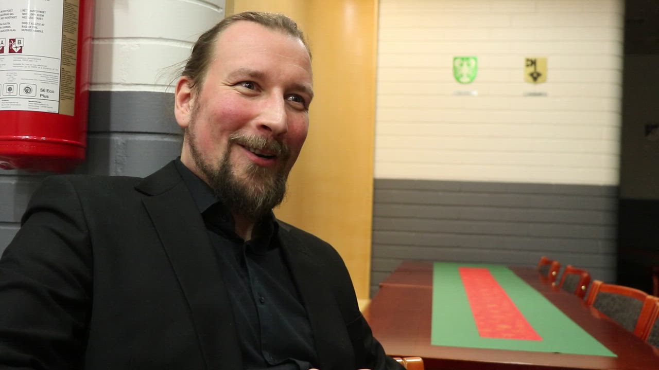 Mikä on lempijoululaulusi? – Haapavetislähtöinen bassobaritoni Henri Uusitalo kertoo joulusuunnitelmistaan