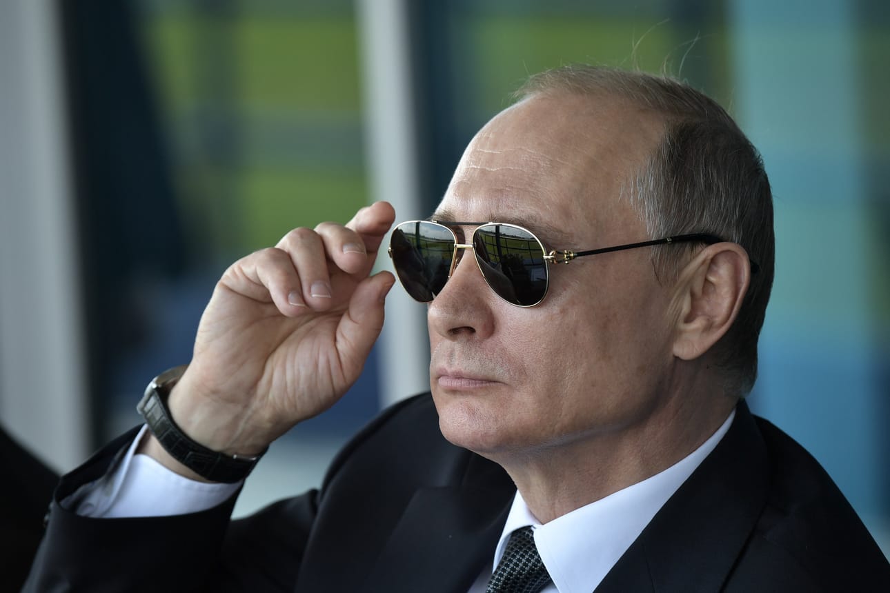 Venäjän presidentti Vladimir Putin ei ole juuri puhunut yksityiselämästään tiedotusvälineille. Presidentin uskotaan menneen naimisiin voimistelija Alina Kabajevan kanssa. Edes väitetyistä kesähäistä ei julkaistu uutista.