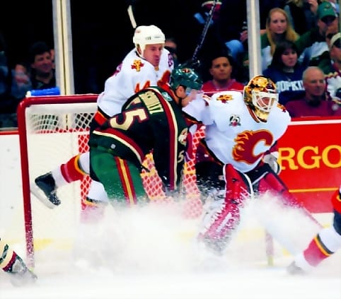 Vireessä. Calgaryn Miikka Kiprusoff palasi tasolleen Columbus-ottelussa.