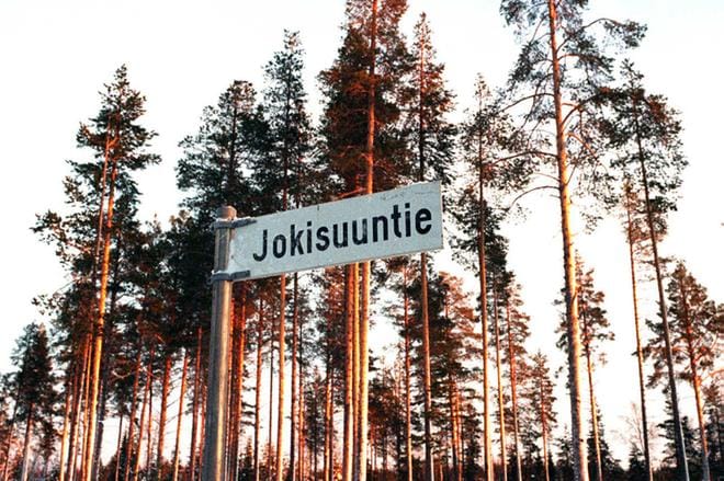 Viralliset paikannimet otetaan käyttöön viranomaispäätöksellä. Sellaisia ovat esimerkiksi teiden ja katujen, kuntien ja kaupunkien nimet. KUVA: Paula Hakala